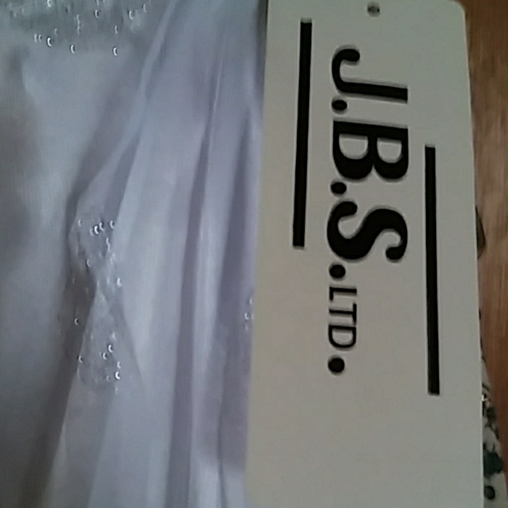 🔥PRICE DROP🔥skirt w/silver glittery dots - Picture 6 of 6